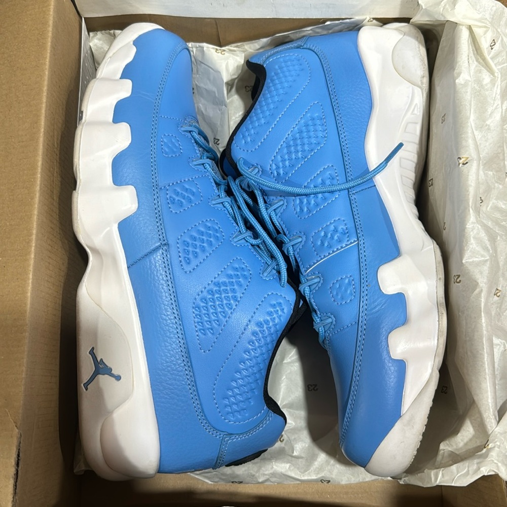 Pantone 9 Lows